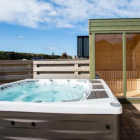 Casa vacanze Hart Luxury Home, Hottub Sauna & Games Bar Partry