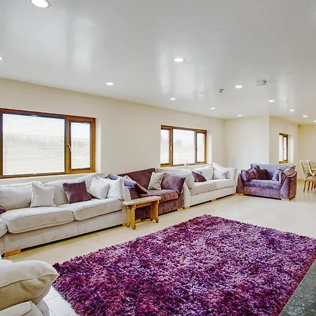 Casa vacanze Hart Luxury Home, Hottub Sauna & Games Bar *
